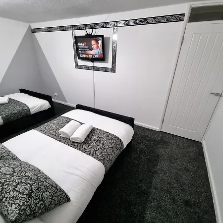 *10or* Setup For Your Relaxed & Amazing + Free Parking + Free Fast Wifi * * Лідс