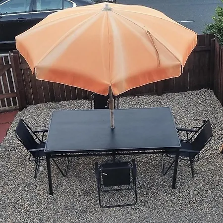 *10or* Setup For Your Relaxed & Amazing + Free Parking + Free Fast Wifi * * Leeds (West Yorkshire)