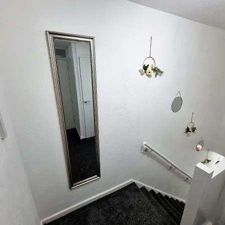 *10or* Setup For Your Relaxed & Amazing + Free Parking + Free Fast Wifi * * Leeds (West Yorkshire)