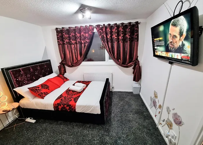 *10or* Setup For Your Relaxed & Amazing + Free Parking + Free Fast Wifi * Holiday home *